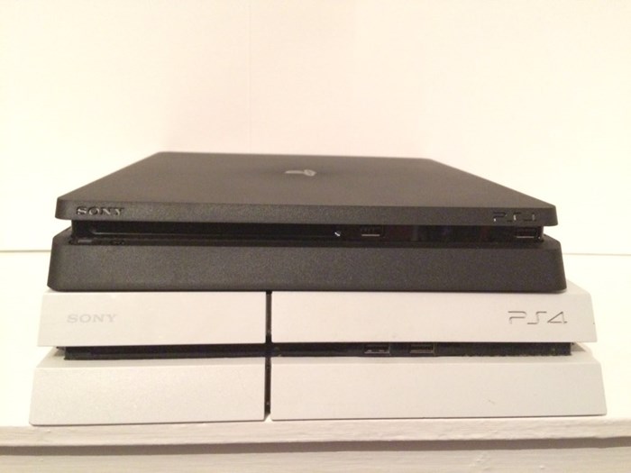 PS4_Slim_06