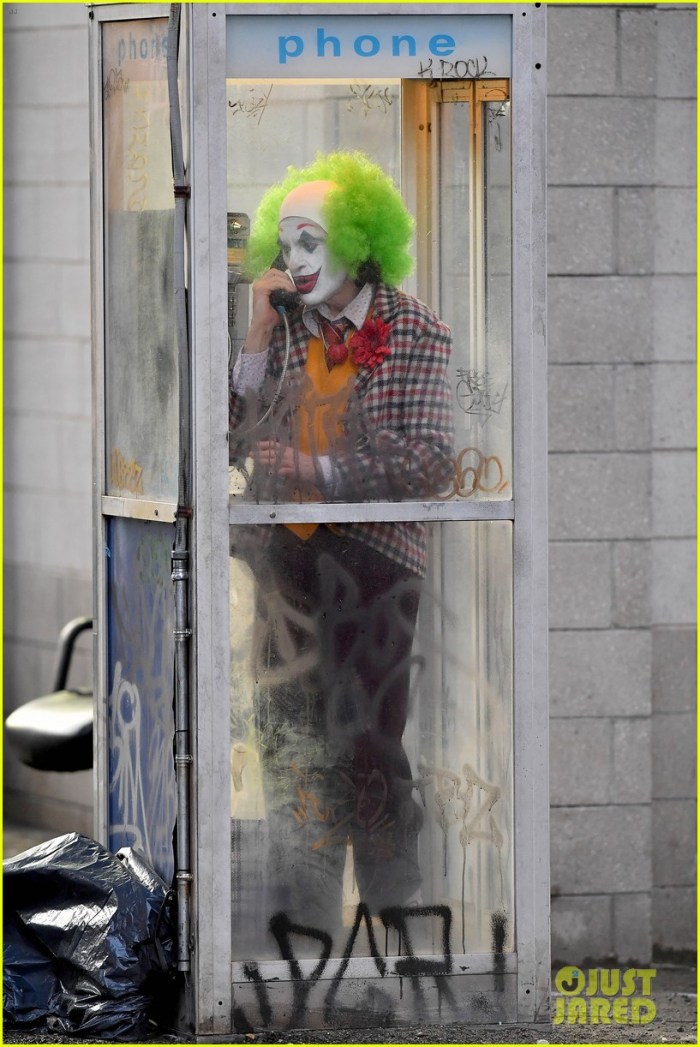 joaquin-phoenix-full-makeup-filming-the-joker-01