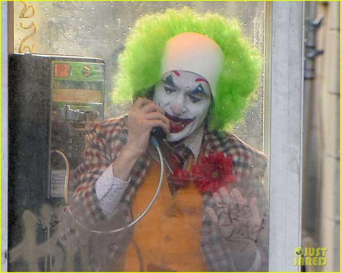 joaquin-phoenix-full-makeup-filming-the-joker-07