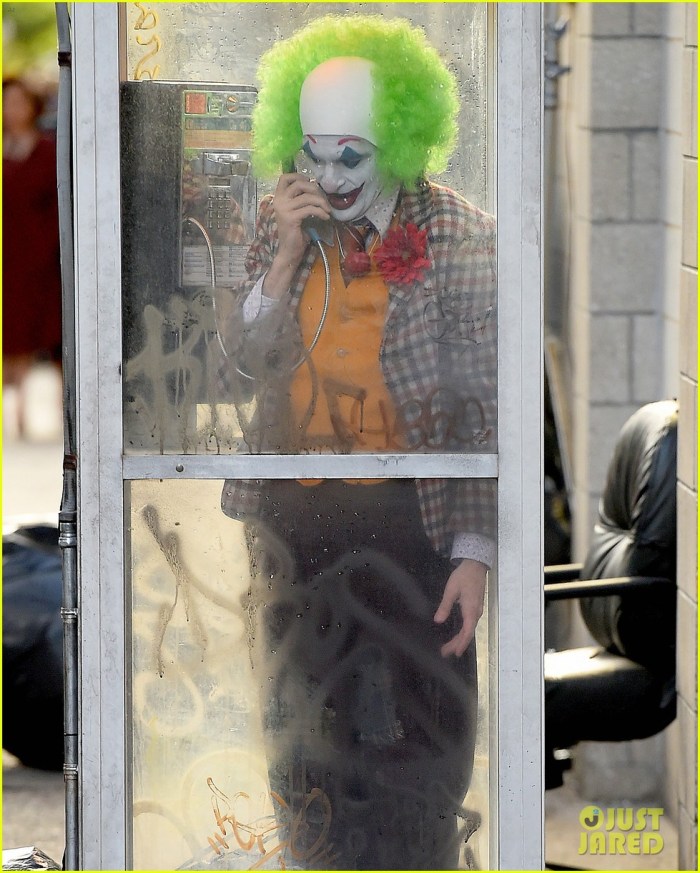joaquin-phoenix-full-makeup-filming-the-joker-08