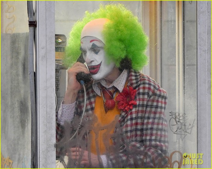 joaquin-phoenix-full-makeup-filming-the-joker-09
